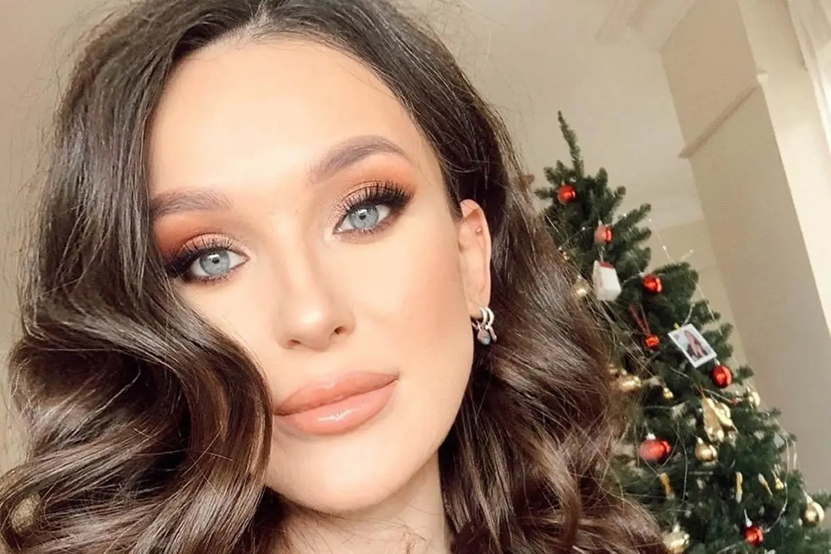 Özge Oktar Kimdir? 2025 özge oktar Özge Oktar Besen