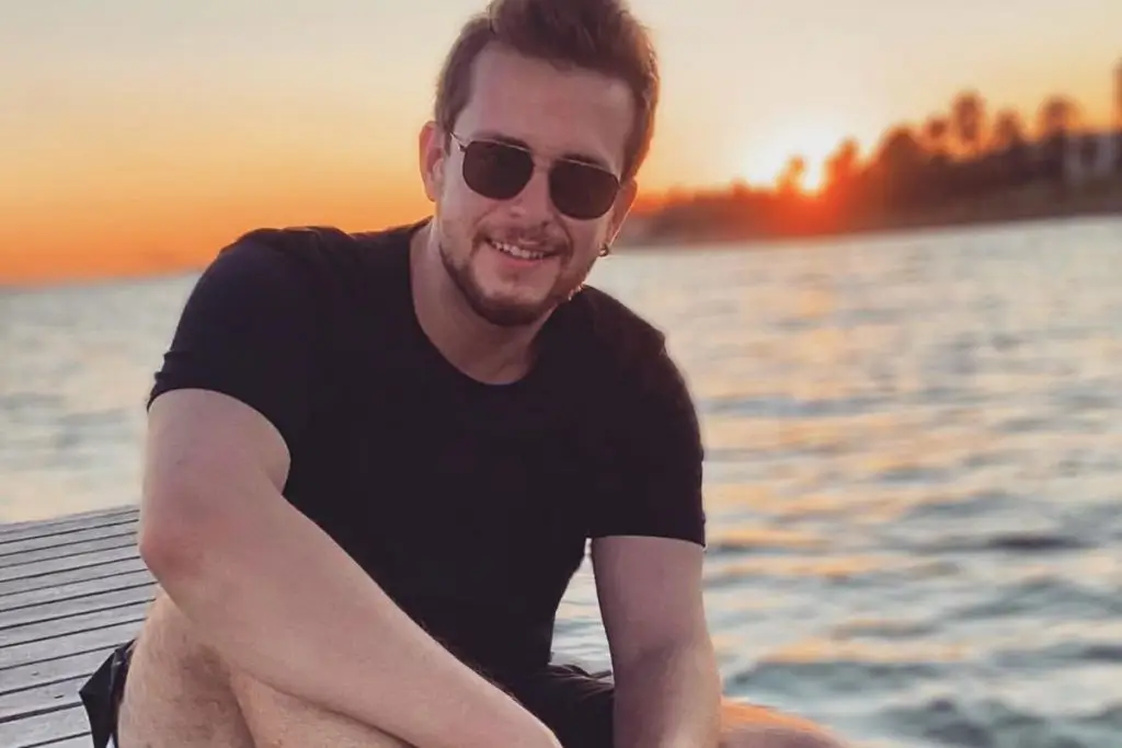 Sosyal medya fenomeni Rende