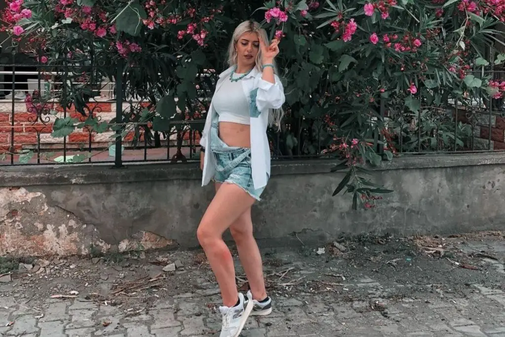 Tiktok fenomeni Sahra Dilara Şahin kimdir?