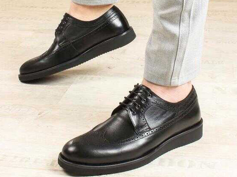 Siyah oxford ayakkabılar
